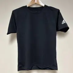 y*u様 adidas ブラック Tシャツ