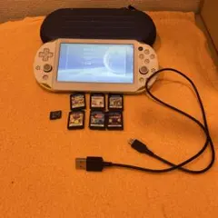 PS Vita 本体 ライムグリーン 32GBメモリーカード、ゲームソフト付