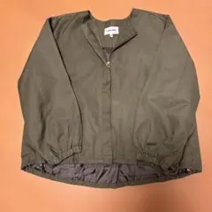 カーキブルゾン