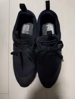 PRADA ブラック スニーカー　23.5cm