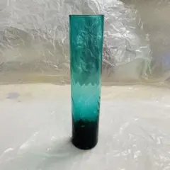 花瓶　グリーン