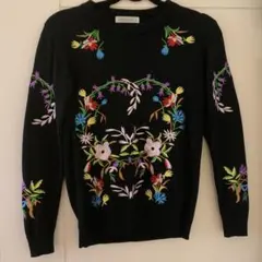 花柄　フラワー　刺繍　長袖ニット