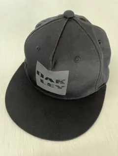 OAKLEY キャップ 帽子 ダークグレー - メルカリ