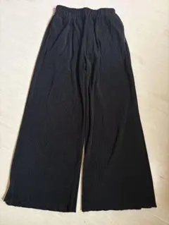 美品プリーツワイドパンツ