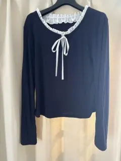 トップス　長袖　Tシャツ　リボン
