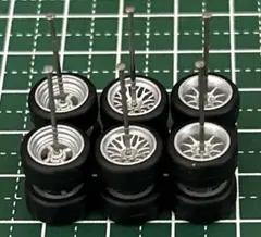 カスタムホイール　タイヤ　パーツ　1/64 深リム　シルバー　3種類　3台