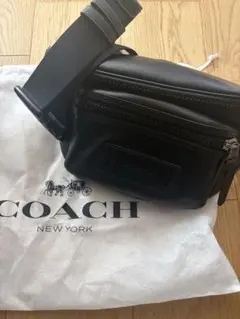 COACH コーチ レザー ボディバッグ 黒 ロゴ型押し