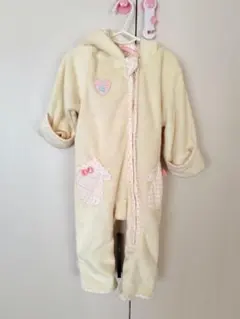 フード付きクリーム色ベビーアウター