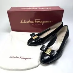 Salvatore Ferragamo パンプス ヴァラリボン 型押しクロコのサムネイル