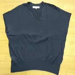 自由区 フレンチスリーブ サマーニット　　トップス　ネイビー　Vネックのサムネイル