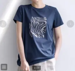 【美品】DoCLASSE メタリックデザインTシャツ ネイビー 半袖のサムネイル