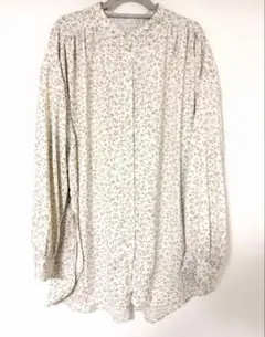 【Earth】花柄 ブラウス ベージュ系 前開き ナチュラル きれいめ 楽ちん