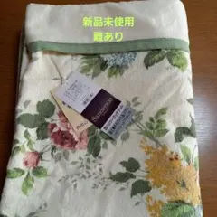 NINA RICCI シルク掛け布団 140x190 - メルカリ