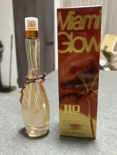 JLO Miami Glow オードトワレ 50ml 香水のサムネイル