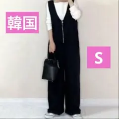 美品 オールインワンサロペットブラック 数回着用 ゆったり 体型カバー Sサイズ