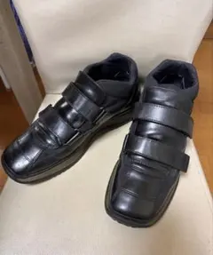 【人気・美品】プラダスポーツ　ローカットスニーカーブラック　8