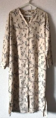 シャツワンピース　花柄　レディース　フリーサイズ　長袖　ワンピース　リボンベルト