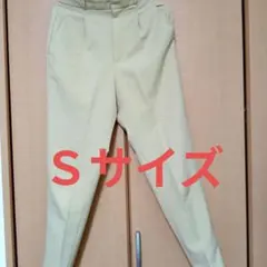 【値下不可】イエロー　スラックス Sサイズ　GU