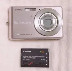 CASIO EXILIM 7.2 MEGA PIXELS ピンク デジタルカメラのサムネイル