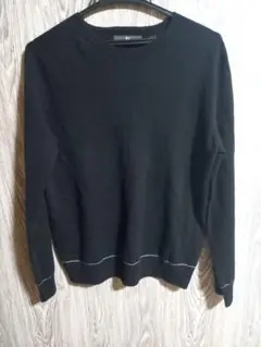 +J ユニクロ　カシミヤ100% ニット　黒 クルーネック セーター S　②
