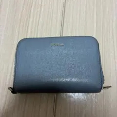 フルラ　FURLA 財布　二つ折り　ラウンドジップ