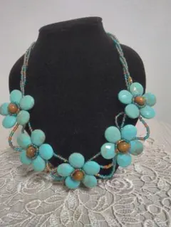 フラワーモチーフネックレス