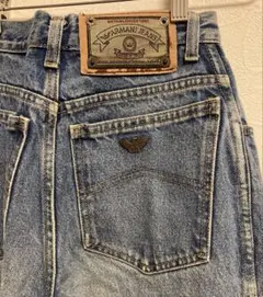 Item thumbnail for item b5df499d-032a-4ace-a870-ce0cfbf3c182