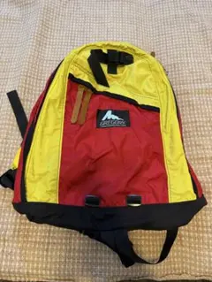 GREGORY デイパック DAYPACK旧ロゴ赤黄米国製USA vintageのサムネイル