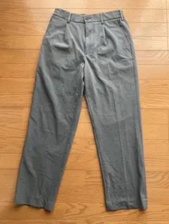 ユニクロ　タックワイドパンツ　グレー　S