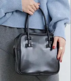 【Kastane】スクエアベーシックバッグ ブラック 新品未使用未開封のサムネイル