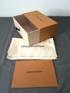 LOUIS VUITTON オレンジボックス☆保存袋＆領収書ケース付☆サングラスのサムネイル