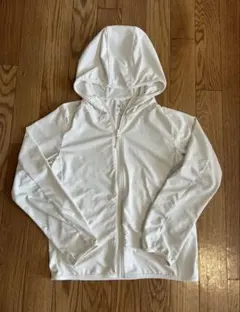 【記名無し】UNIQLO ユニクロ　エアリズム　キッズパーカ　140cmホワイト
