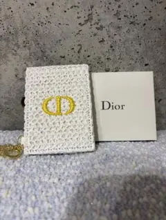Dior 2026シーズンギフトミラー付きホワイトレザーケース - メルカリ