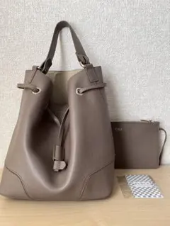 フルラ ステイシー レザー ポーチ付き 巾着型 バッグ