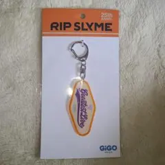 GiGO限定 RIP SLYMEグッズ アクリルキーホルダーとミニクリアポーチ