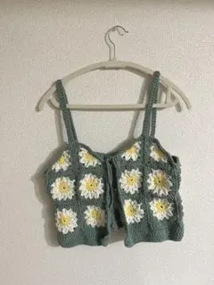 花柄かぎ針編みノースリーブビスチェ