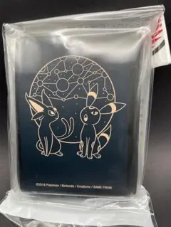 ポケモンカードゲーム　デッキシールド　海外　ブラッキー＆エーフィ