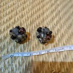 匿名配送　イヤリング　円形モノトーンビーズ