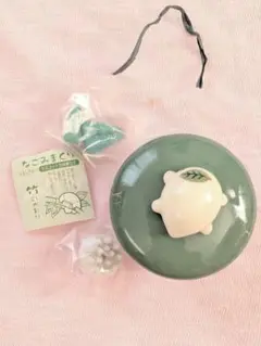 San-X なごみまくり　お香立て　陶器容器(手のひらサイズ)