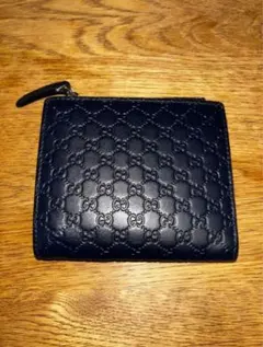 Gucci グッチ　二つ折り財布