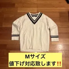 GU Ｖネックセーター Mサイズ