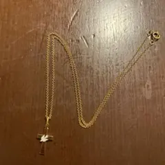十字架ネックレス　ゴールド色