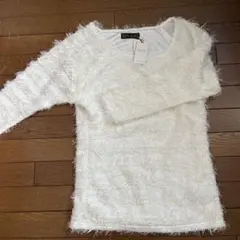 CECI McBEE フワフワホワイトニット