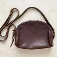 イルビゾンテ　IL BISONTE ショルダーバッグ ハーフムーン　クロスボディ