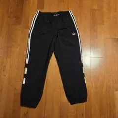 adidas ブラック ジョガーパンツ　トラックパンツ