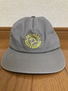 ANTIHERO キャップ　グレーのサムネイル