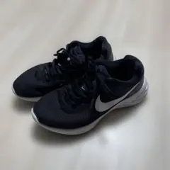 NIKE ナイキ　レボリューション6 ブラック/ホワイト　　　23センチ