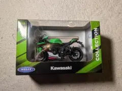 新品　新品　1/18 カワサキ　NIJA ZX-10R