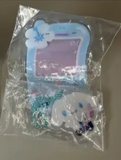 ガチャ　サンリオキャラクターズ　ケースつきアクリルチャーム　シナモロール