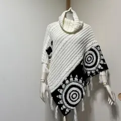 未使用　デシグアル　ポンチョ　ニット　ホワイト　タグ付き
